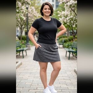 Tuff Athletics Large Black and Gray Women's Skirt